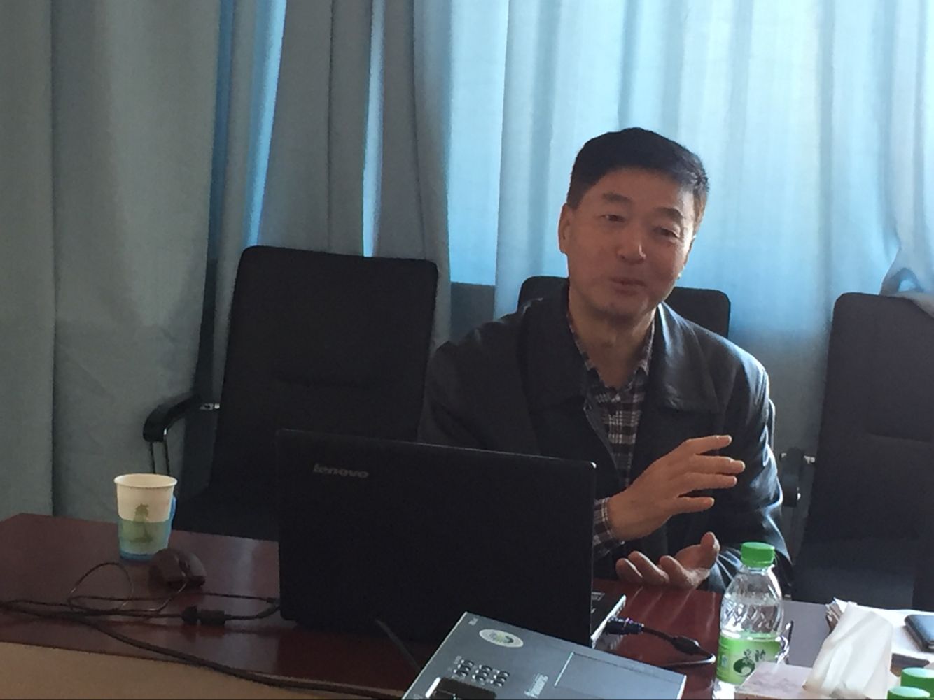 我校特聘教授王德章莅临经济管理学院作学术报告(图文)